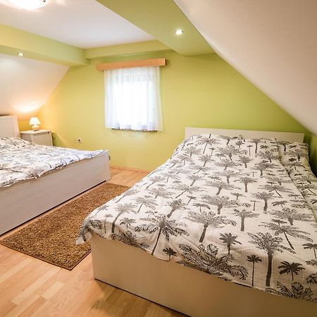 Holiday Home Blue Sky Globocice Екстер'єр фото